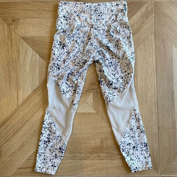 Athleta white cropped leggings with spots & mesh - Picture 7 of 8